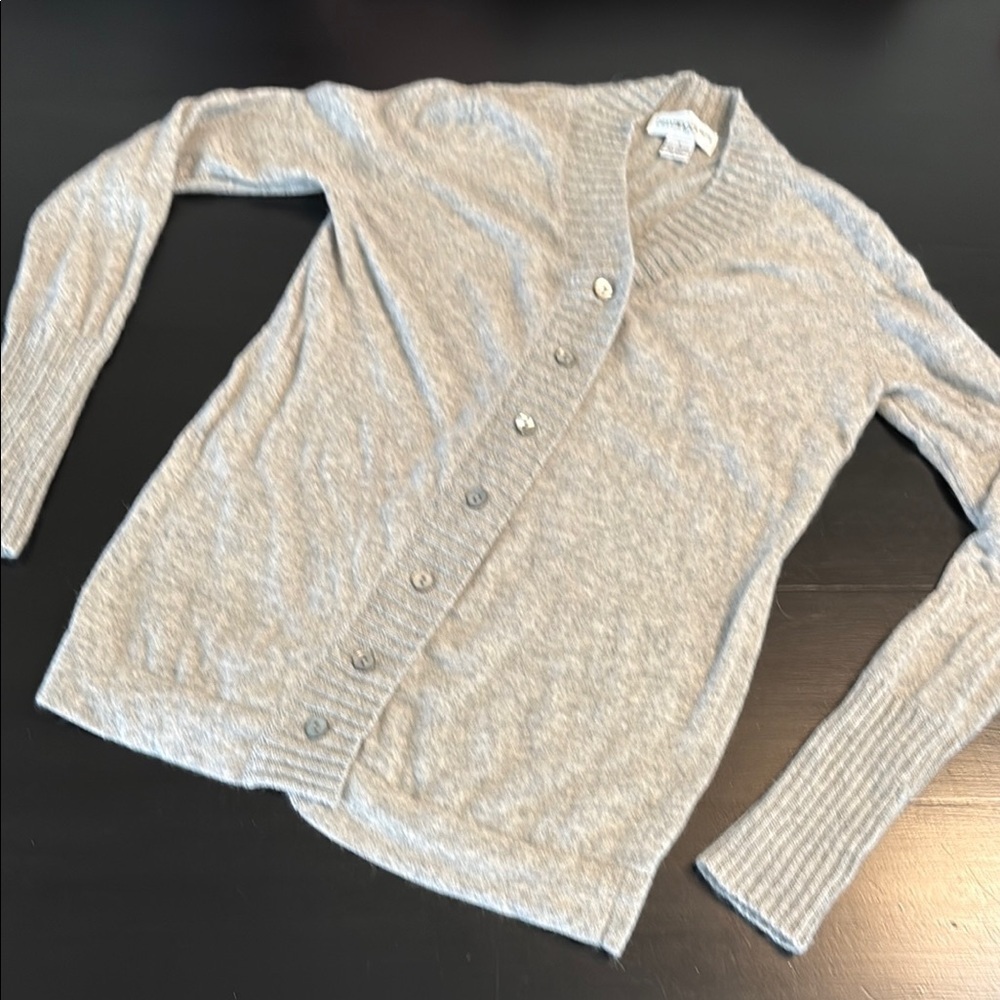 Bloomingdale’s 100% cashmere Women's‎ Sweater
